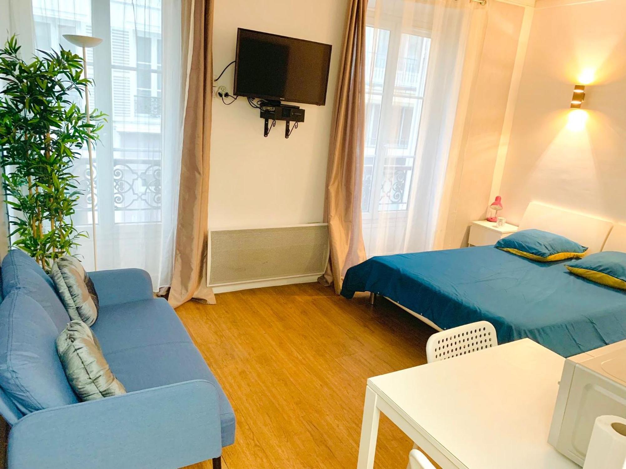 Eiffel Tower Champs De Mars Appartement Parijs Buitenkant foto