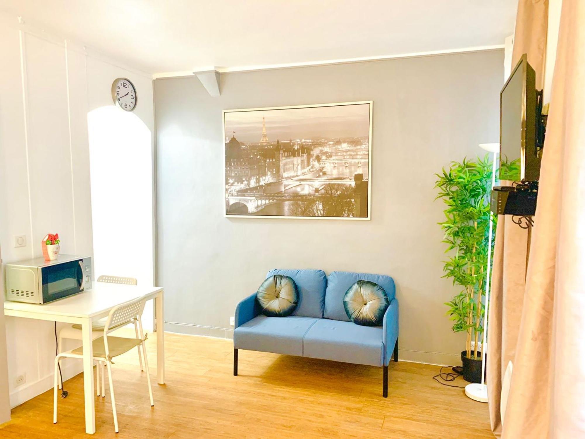 Eiffel Tower Champs De Mars Appartement Parijs Buitenkant foto